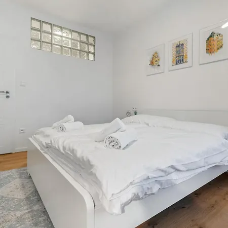 Touch 2 Bedroom Apartament Bratysława